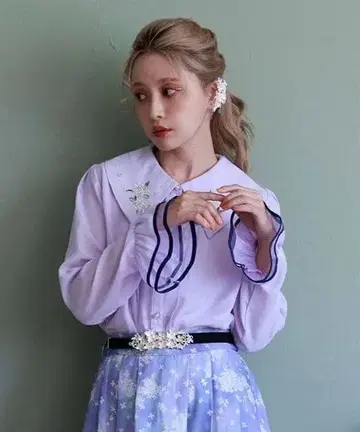 새상품 axes femme 금목서 자수 블라우스 라벤더