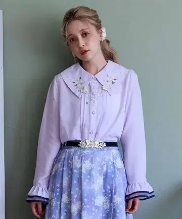 새상품 axes femme 금목서 자수 블라우스 라벤더