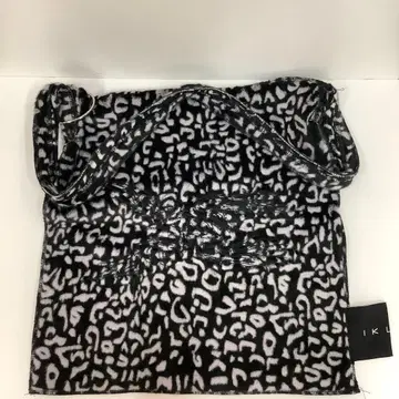 IKULU 흑백 애니멀 프린트 토트백