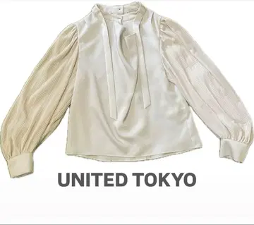 UNITED TOKYO 블라우스