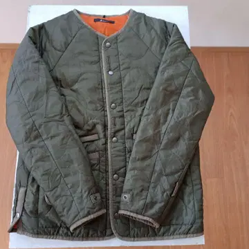 올리브 그린 퀼팅 자켓 젬블