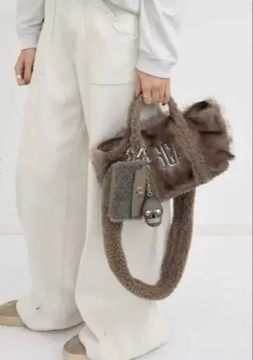 라빠르망 굿그리프 GCA EMB FAUX FUR PINT TOTE