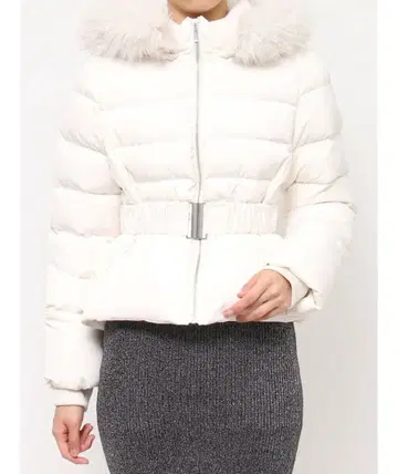 RESEXXY 화이트 숏 다운 자켓