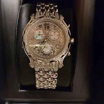 아이스 링크 풀 다이아 5.25ct 다이아 워치 아발란체