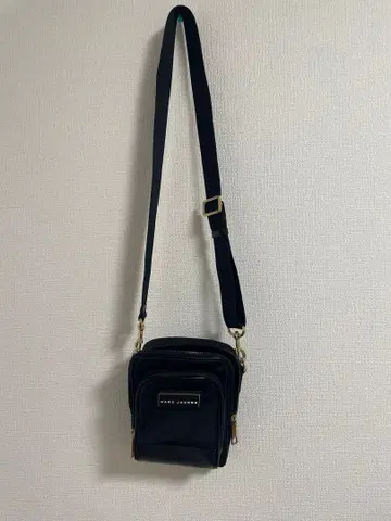 MARC JACOBS 블랙 숄더백