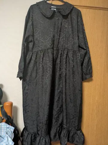 merry jenny 프릴 칼라 bear 자수 원피스 블랙