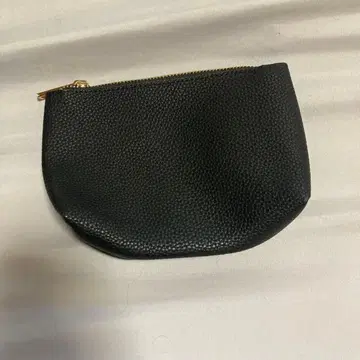블랙 파우치 골드 지퍼 포함