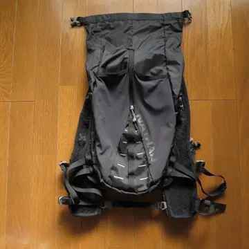 새상품급 NATHAN 네이선 트레일 믹스 12L 블랙