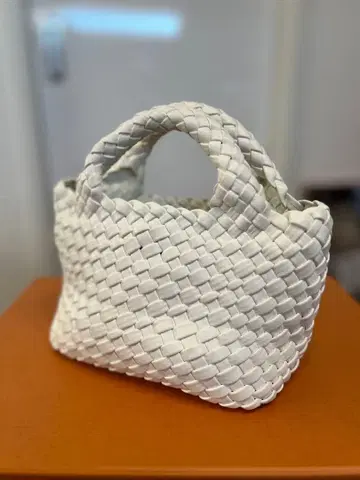 Bloom 뜨개질 백 화이트