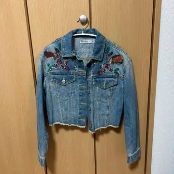 ZARA 자수 디자인 숏 기장 G자켓 S 사이즈