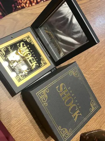 SHOCK 컴팩트 거울 골드 오르골