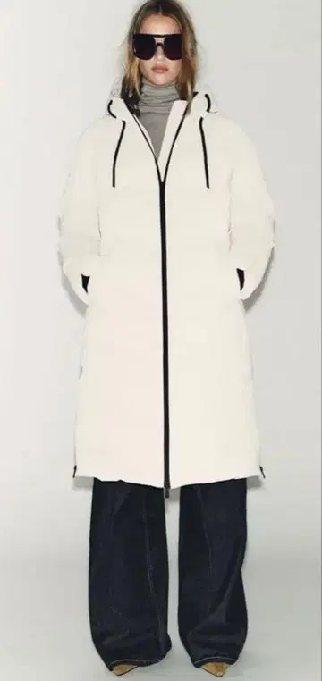 ZARA 최신 다운 코트 S 사이즈