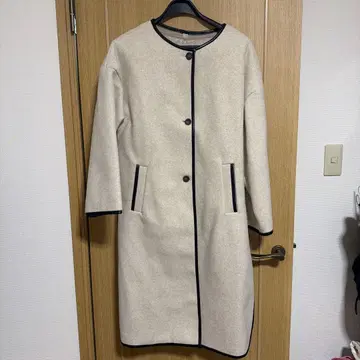 크림색 노카라 롱 자켓