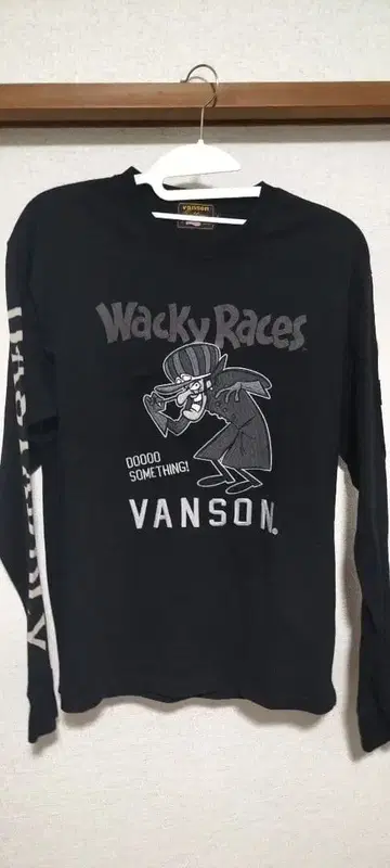 VANSON Wacky Races Dastardly 긴팔 티셔츠