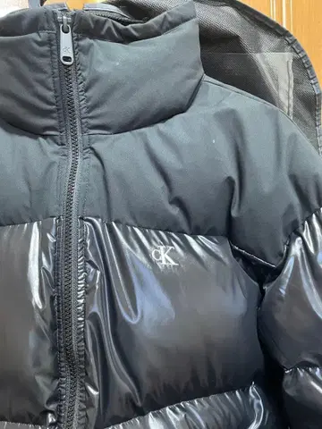 Calvin Klein 캘빈클라인 다운 자켓