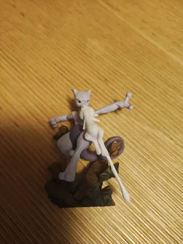 뮤츠 피규어 받침대 포함 지오 뮤우