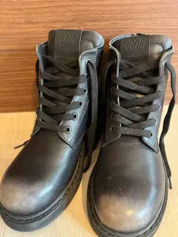 새상품급 골든구스 GCDB 블랙 가죽 워크 부츠 끈 36