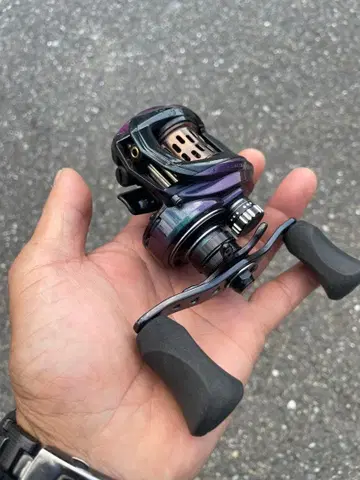 아부 가르시아 Revo 울트라 캐스트 BF8-L