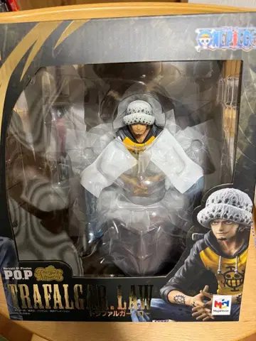 트라팔가 로 P.O.P 피규어
