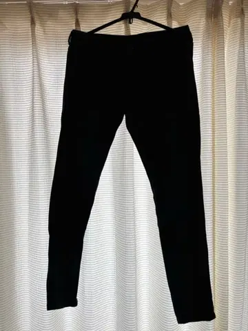 블랙 스키니 팬츠 5 포켓 디자인