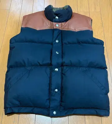 크레센트 다운 웍스 초레어 가죽 요크 다운 베스트 USA제