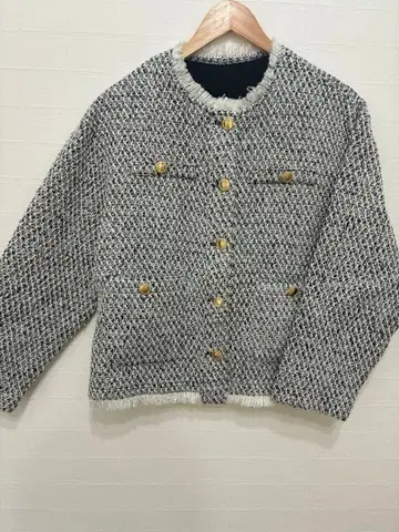 새상품급 titivate 트위드 자켓 M 사이즈