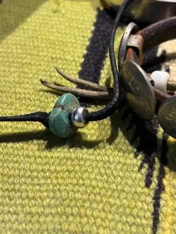 터콰이즈 나겟 비즈 goro's 준 군에게 받은 선물