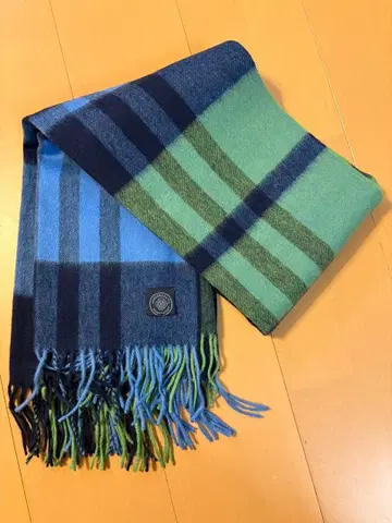 Morgan & Oates 체크 무늬 머플러