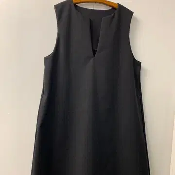 핸드메이드 블랙 슬리브리스 키넥 오버롤 스커트