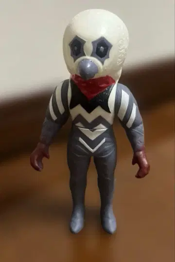 울트라 괴수 시리즈 500 갓츠 외계인 소프트 비닐