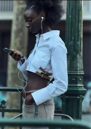 새상품 ZARA 크롭 개버딘 셔츠 탭 벨트 화이트 L 완판템