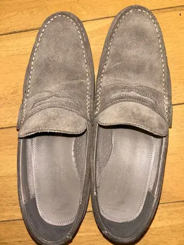 그레이 스웨이드 로퍼 270