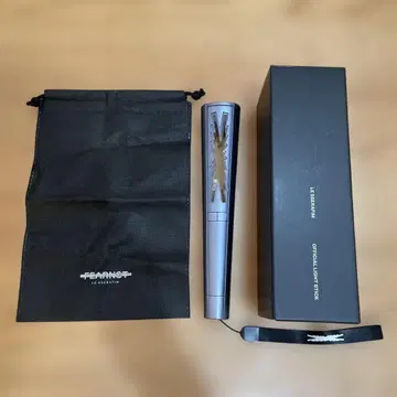 LE SSERAFIM OFFICIAL LIGHT STICK