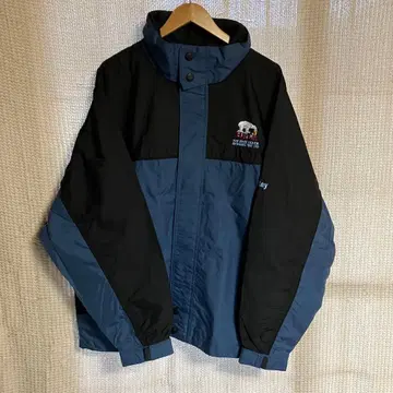 자수 로고 나일론 자켓