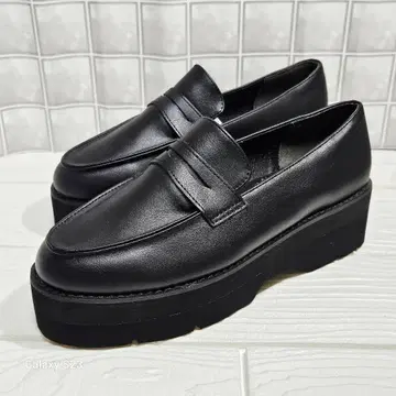 미사용급 Chico [ 23.5 ] 코인 로퍼 통굽