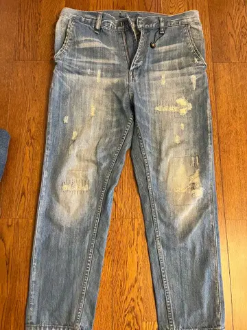 라이트 블루 데미지 데님 팬츠