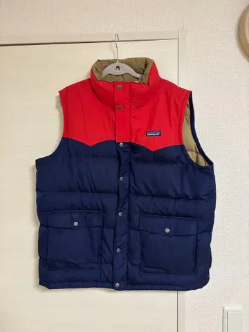 patagonia 다운 베스트 L 사이즈 빨간색 네이비
