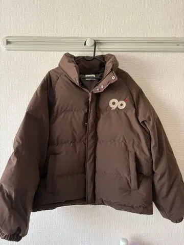 9090 브라운 다운 자켓