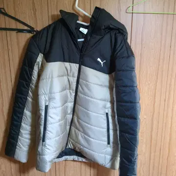 Puma 후드 부착 다운 자켓 L 사이즈