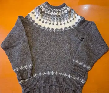 페어아일 패턴 니트 스웨터 그레이