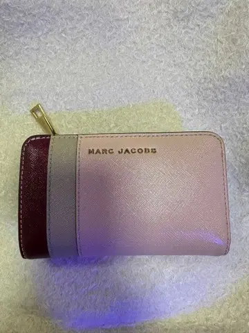 MARC JACOBS 이단 접이식 지갑 핑크 그레이