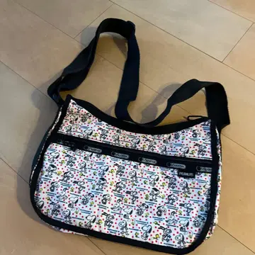 새상품급! 레스포 스누피 숄더백