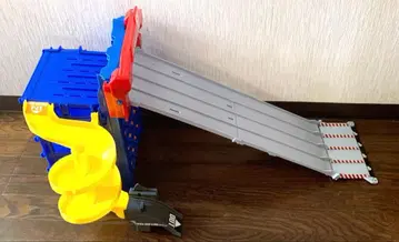 토미카 슬라이더 파킹 50