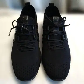 콜한 그랜드 모션 스티치 라이트 우븐 올 블랙