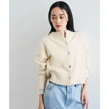 VIS [세탁 가능] 모듬 단추 라메 니트 가디건 화이트 VIS