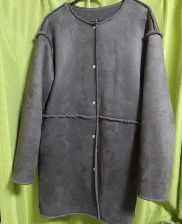 그레이 리버서블 롱 에코 무스탕 코트