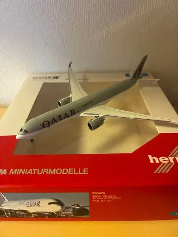 Herpa A350-900 Qatar Airways 1/500