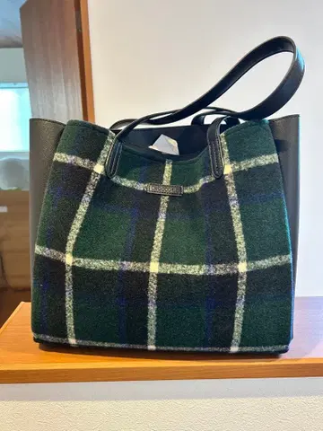 [ 택 포함 미사용 새상품 ] 크로커다일 그린 체크 토트백