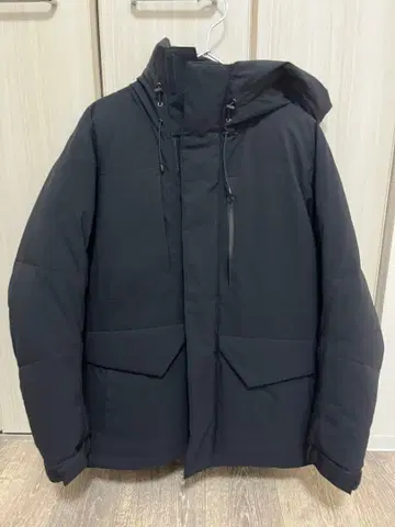 BEAMS 블랙 다운 자켓 L 사이즈