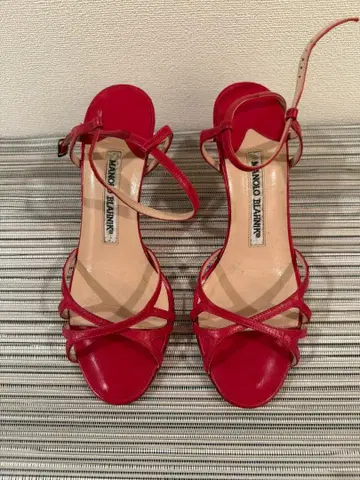 마놀로 블라닉 빨간색 샌들 사이즈 34.5
